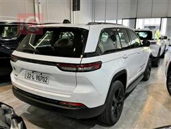 جیپ گراند شیرۆکی